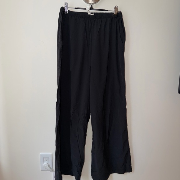 ALO Yoga Pants - ALO Yoga Black Wide-Leg Pants